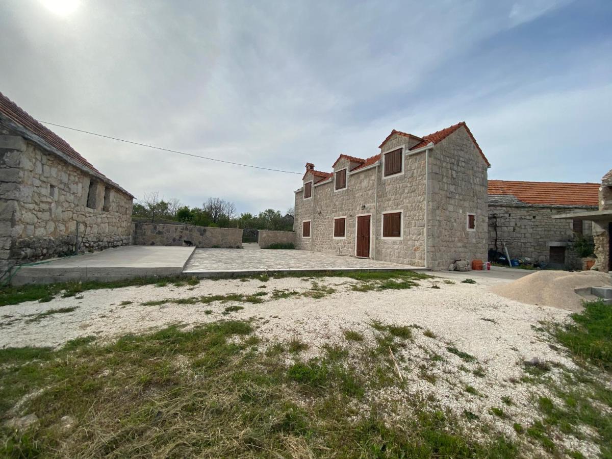 Velika Čista Stone Cottage Aria מראה חיצוני תמונה